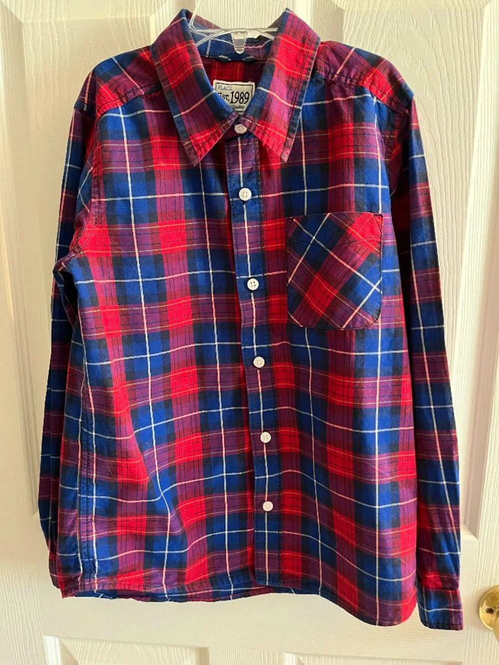 Boys 10-12 Children's Place long sleeved red and blue plaid button down